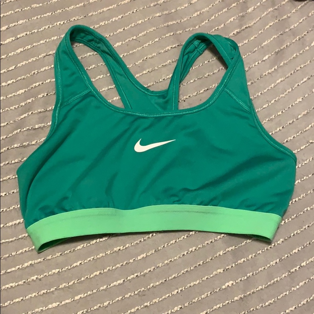 Nike Kelly Green Sports Bra